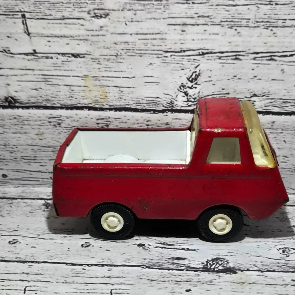 Vintage 1970s Tonka Pressed Steel Mini Red Pickup Truck Utility Truck 4.5